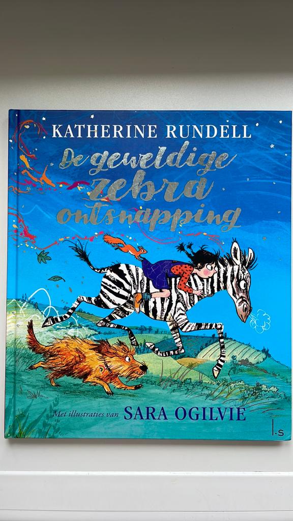Katherine Rundell - De geweldige zebra-ontsnapping, Fictie algemeen, Ophalen of Verzenden, Zo goed als nieuw, Katherine Rundell