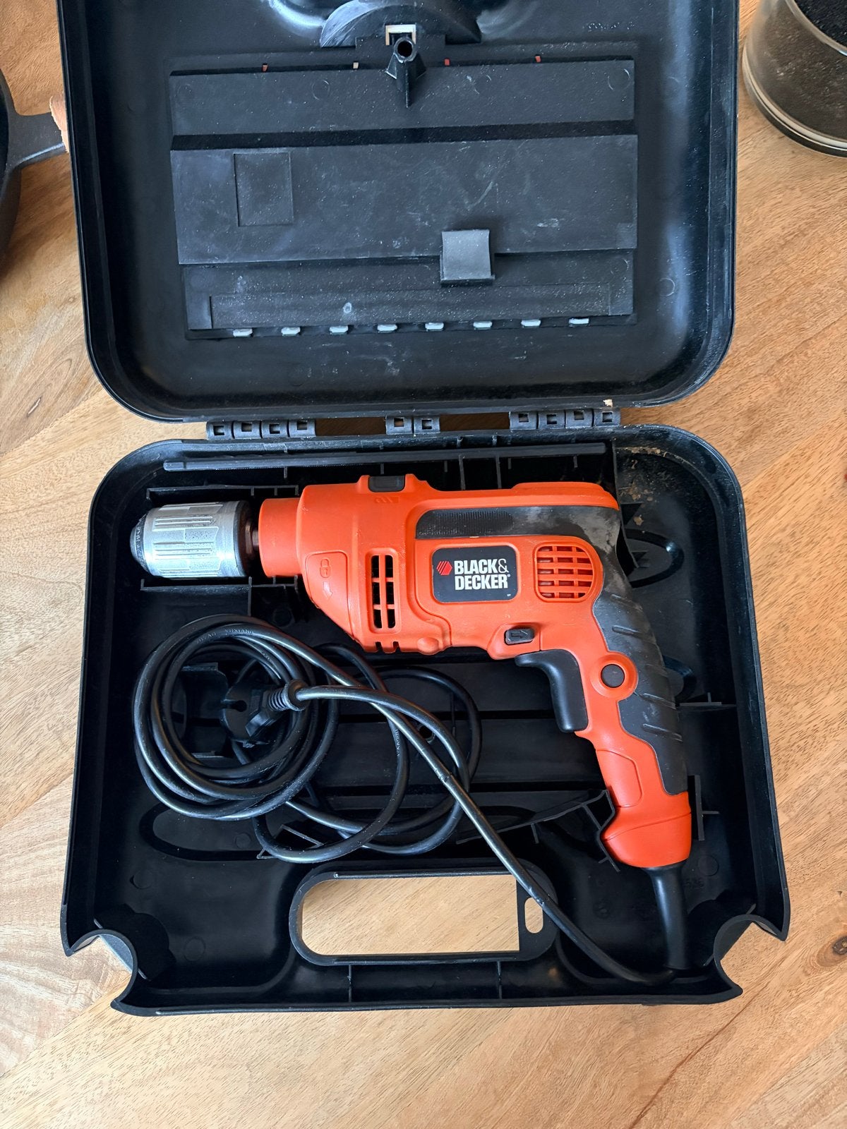 Black & Decker Boormachine met koffer, Gebruikt, Variabele snelheid, Minder dan 400 watt, Ophalen