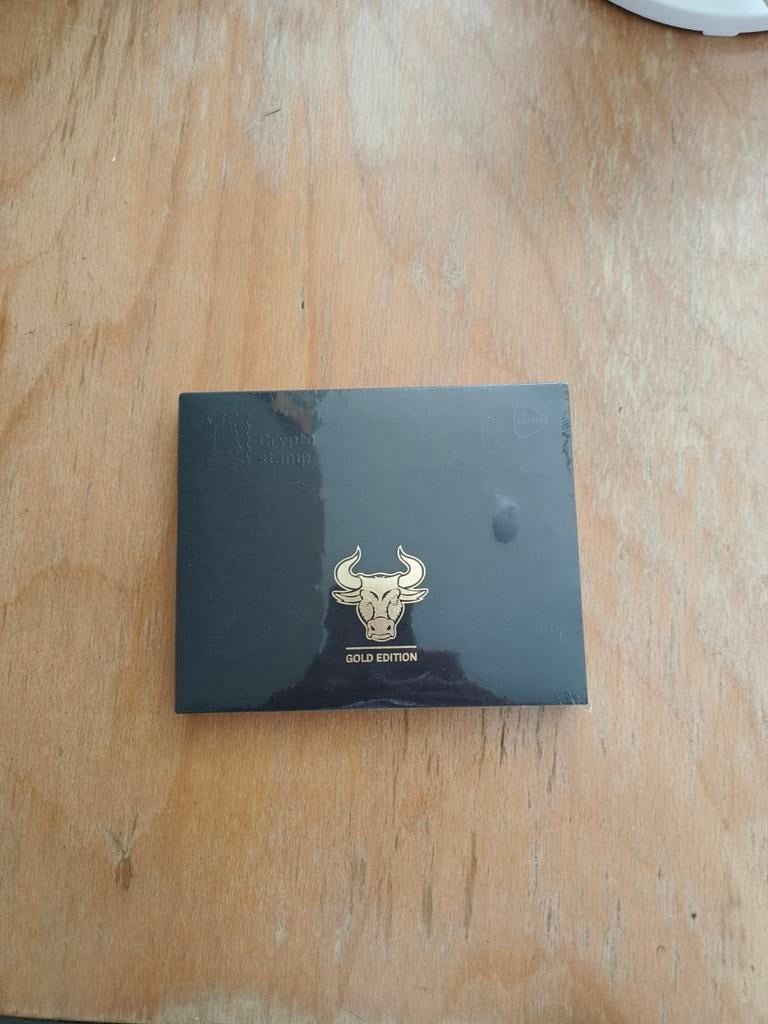 Crypto stamp bull 2022 gold edition, Ophalen of Verzenden, Goud