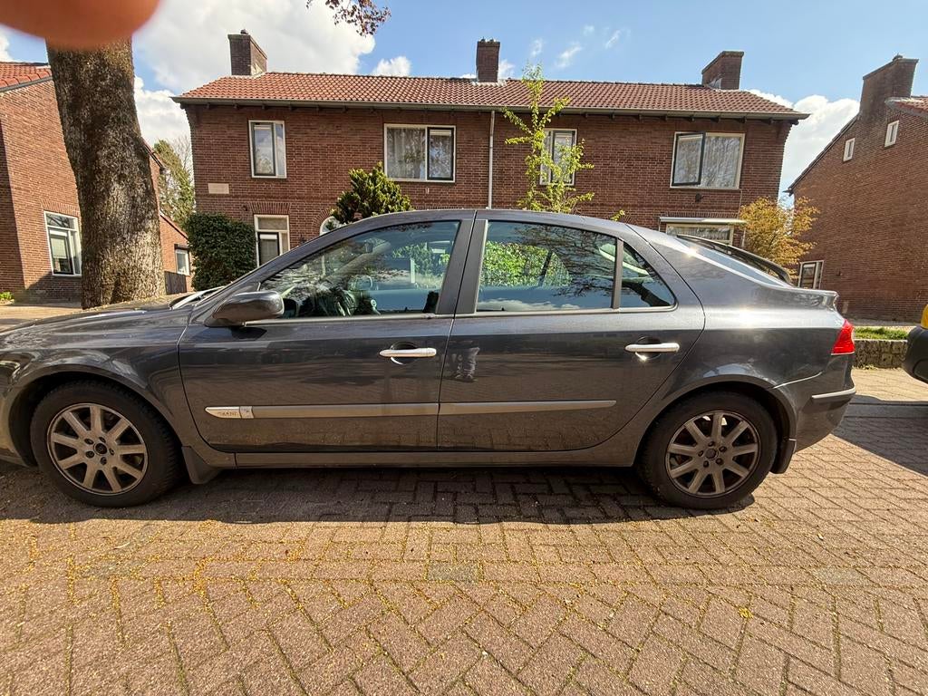 Renault Laguna 2.0 16V Turbo 125KW AUT E4 2007 Grijs, Auto's, Renault, 4 cilinders, 650 kg, Particulier, 170 pk