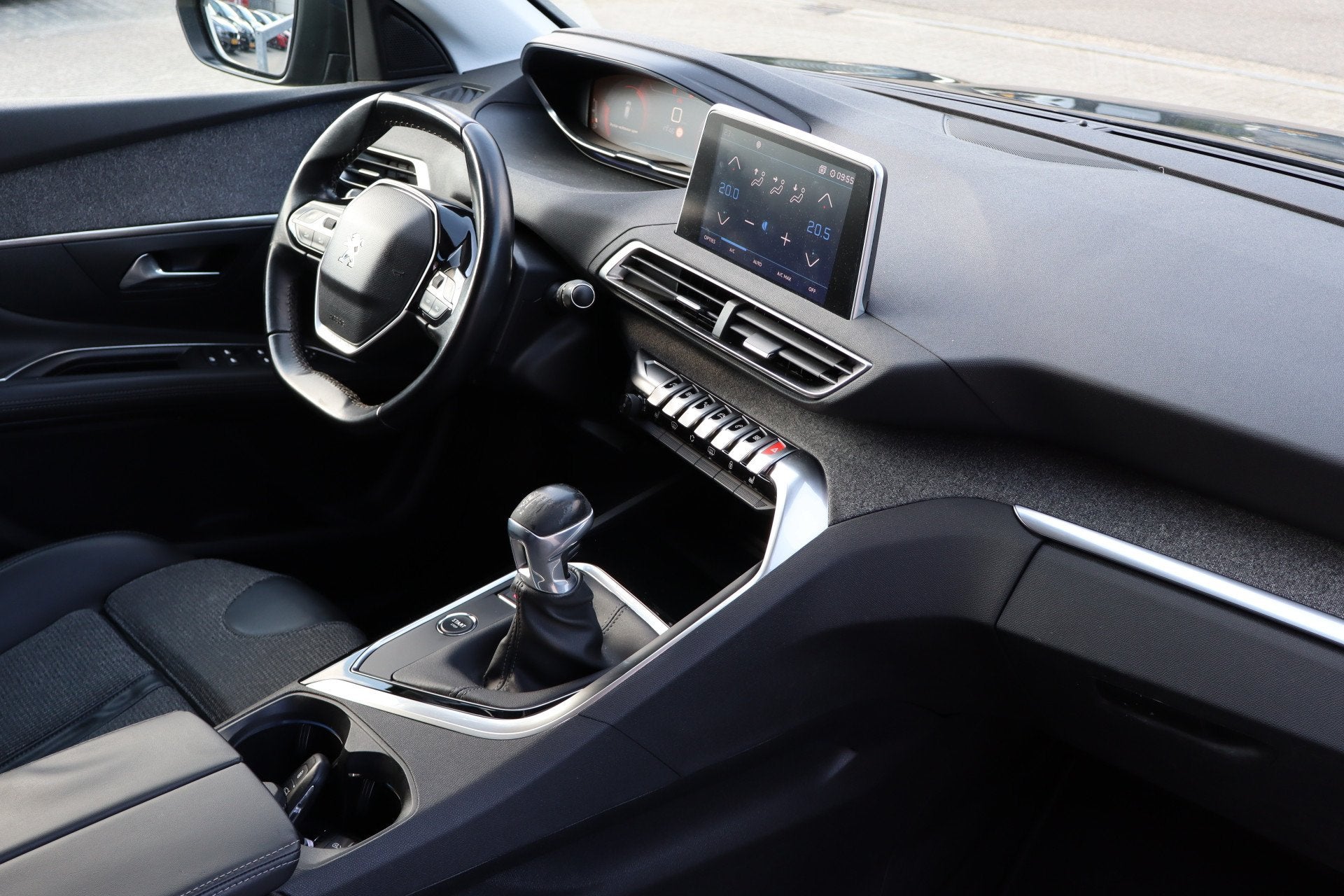 Peugeot 3008 1.2 PureTech Blue Lease Premium 360 graden came, Gebruikt, 1199 cc, Leder en Stof, Origineel Nederlands
