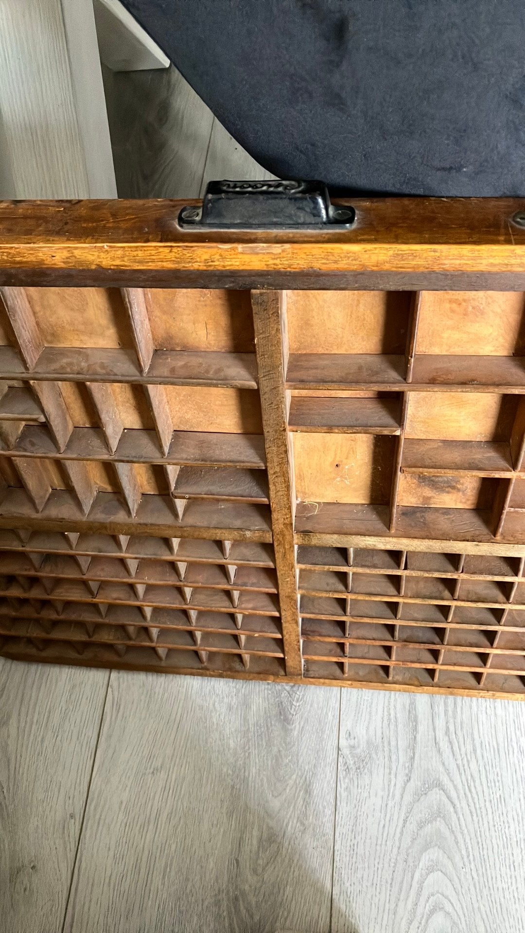 Antieke letterbak - Prachtige houten sorteerbak, Antiek en Kunst, Antiek | Woonaccessoires, Ophalen