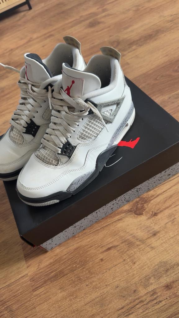 Jordan 4 Retro White Cement, Ophalen of Verzenden, Gebruikt, Schoenen
