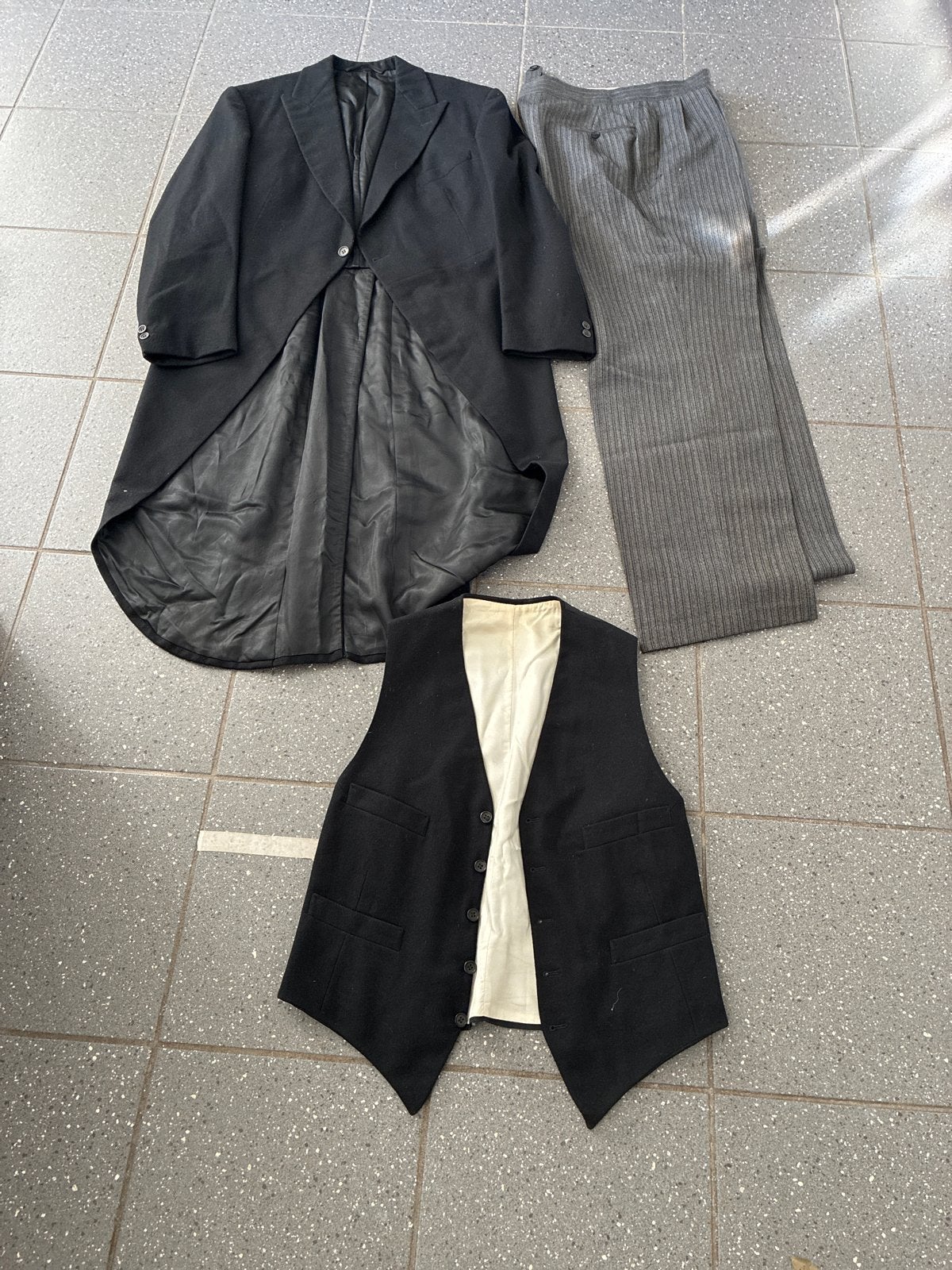 Vintage jacquet mt 50, 100% wol, gilet en pantalon, Ophalen of Verzenden, Gedragen, Overige maten, Zwart