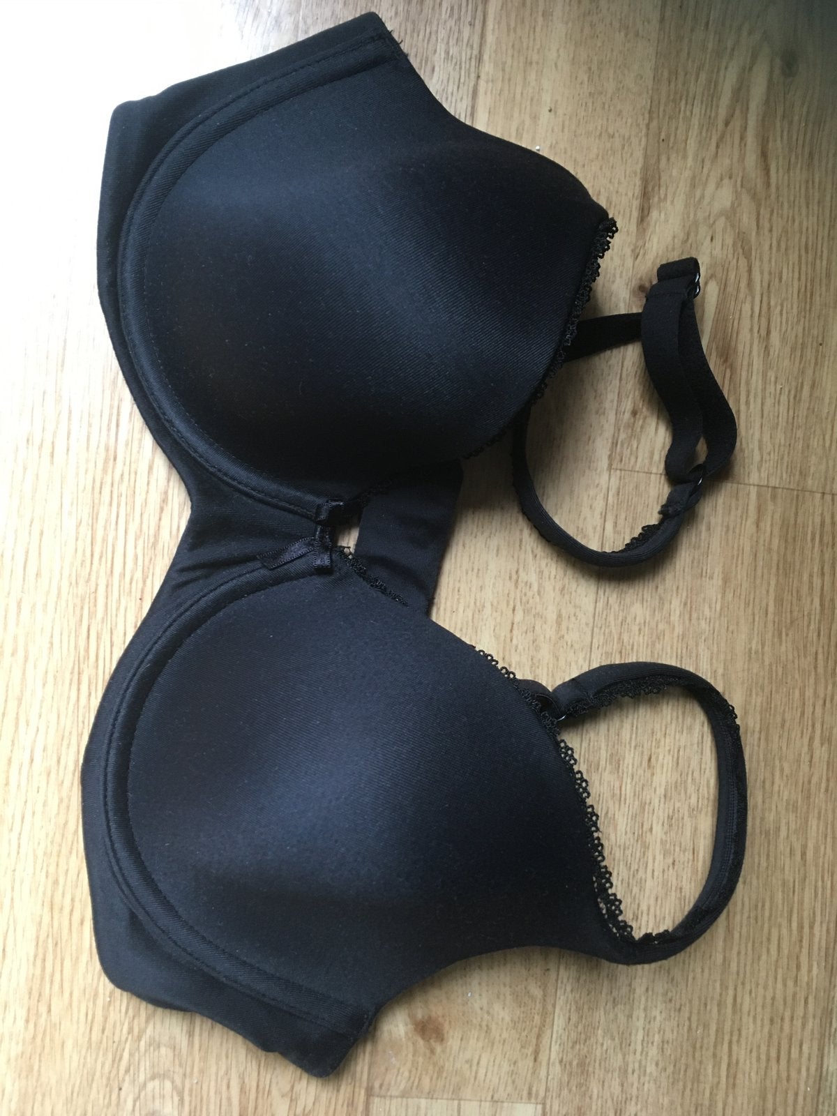 Triumph beugelbh voorgevormd 75B nieuw, Ophalen of Verzenden, Zwart, BH