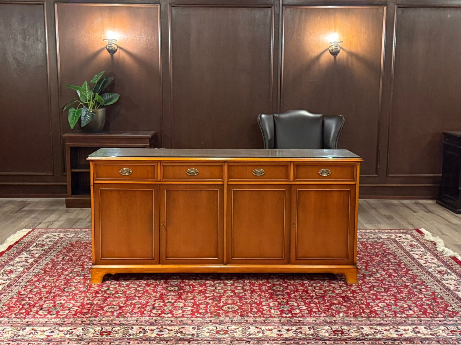 Klassiek dressoir (Heldense), Met deur(en), Klassiek, 150 tot 200 cm, Ophalen of Verzenden