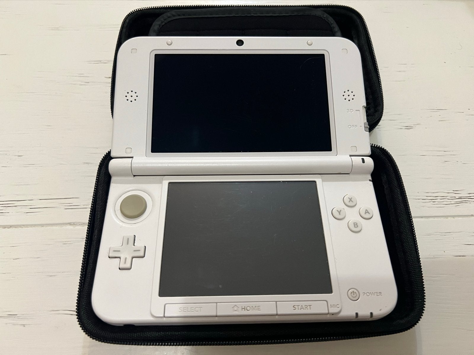 Nintendo 3DS XL Wit incl accessoires en diverse spellen, Spelcomputers en Games, Wit, 3DS XL, Ophalen of Verzenden, Gebruikt