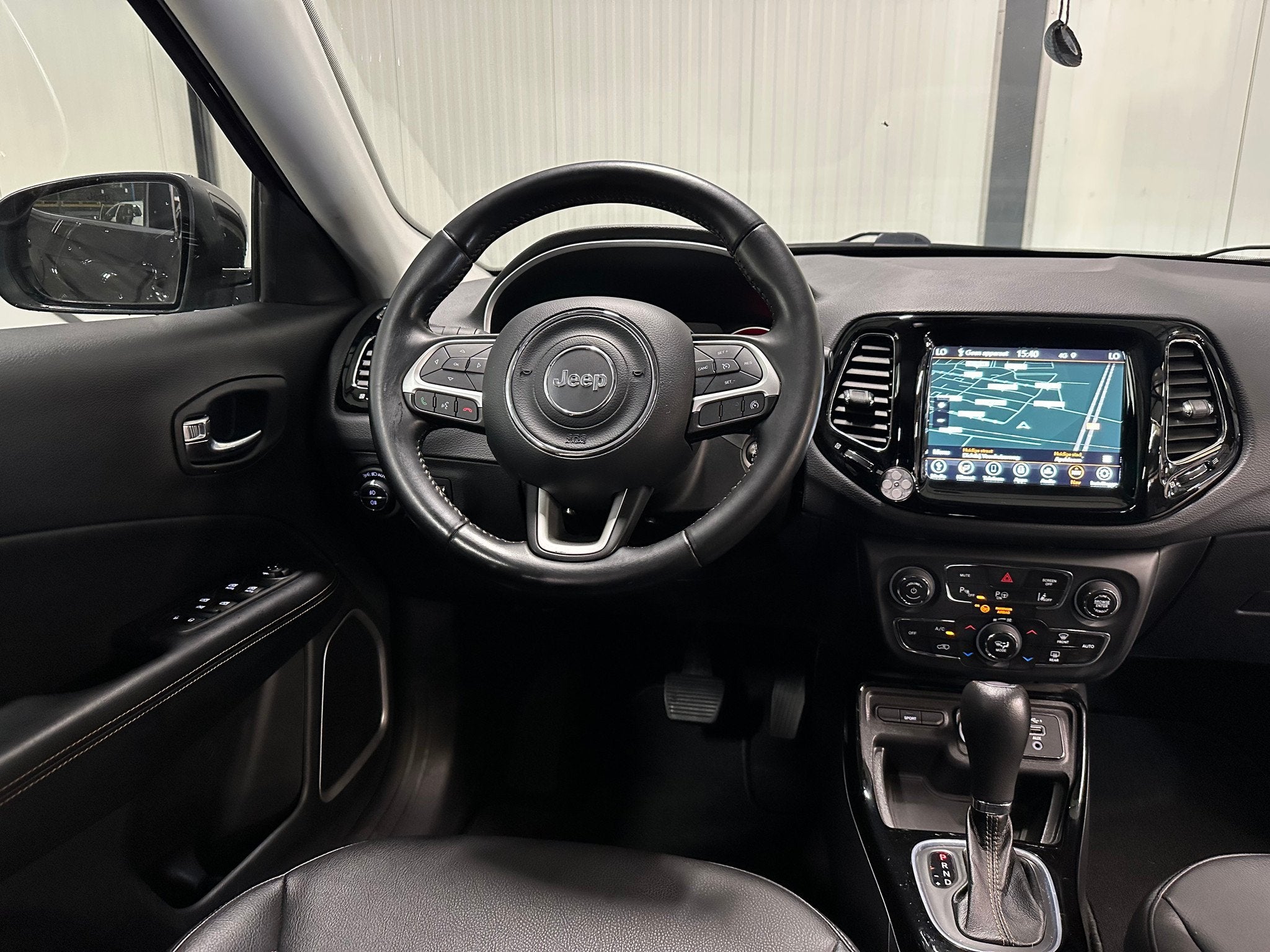 Jeep Compass 1.3T Aut | Limited | Navi | Camera | Trekhaak, Auto's, Automaat, 15 km/l, Gebruikt, Euro 6