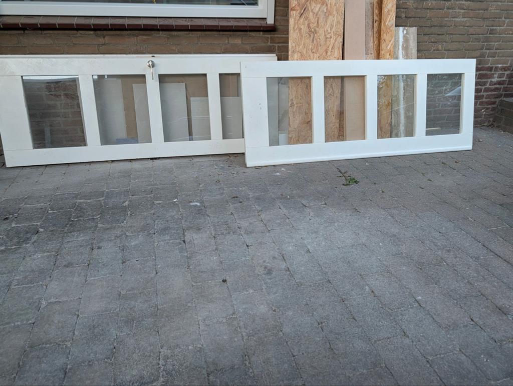 Diverse binnendeuren, buitendeur, kozijnen en rolluiken, Kunststof, Raamkozijn, 75 tot 150 cm, Ophalen