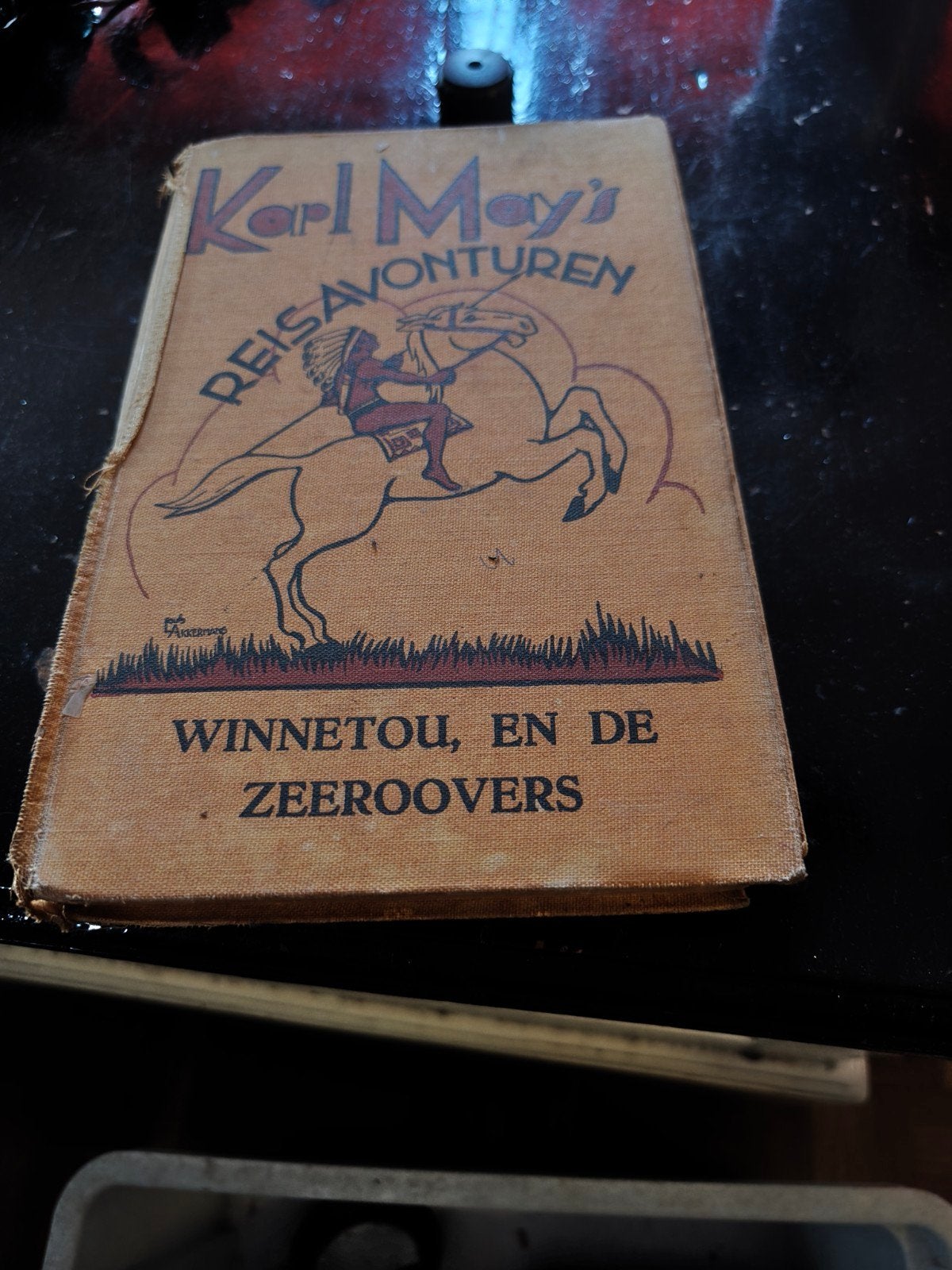 Karl May's Reisavonturen: Winnetou en de Zeeroovers, Boeken, Ophalen of Verzenden, Gelezen, Karl May
