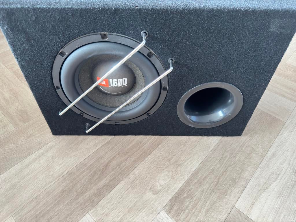 JBL 1600 Watt Subwoofer in behuizing 10 inch 25cm z.g.a.n., Auto diversen, Autospeakers, Ophalen of Verzenden, Zo goed als nieuw
