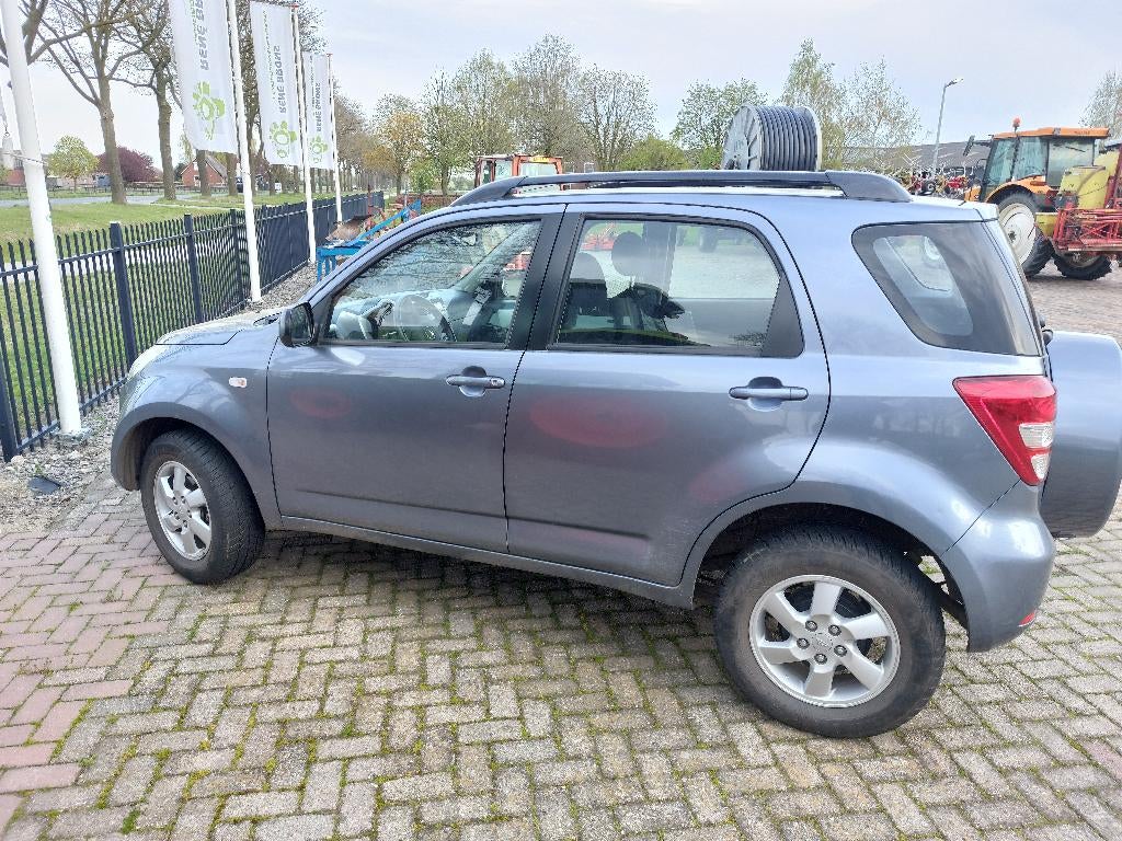 Daihatsu Terios 1.5 2WD 2007 Grijs, 1350 kg, Zwart, 49 €/maand, Bedrijf