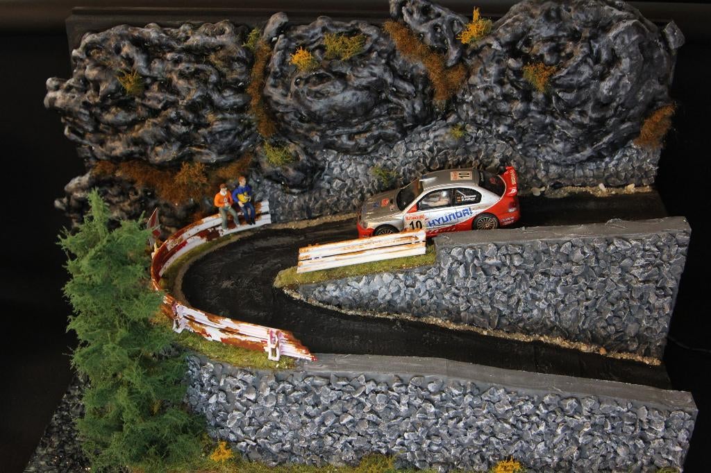 Diorama met SCX Hyundai Accent WRC 2003 1:32 Monte-Carlo, Info@bennie-gs.nl, Bennie G's, 7241MB, Groter dan 1:35