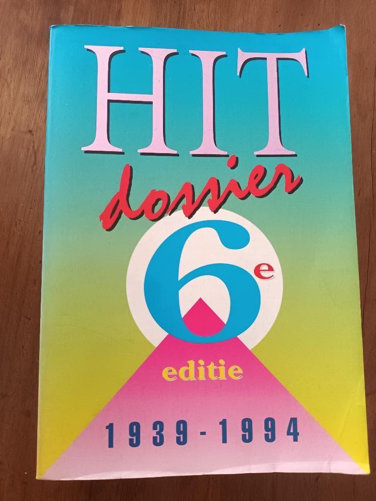 Hit Dossier boek 1939 - 1994, Ophalen of Verzenden, Gelezen, Artiest