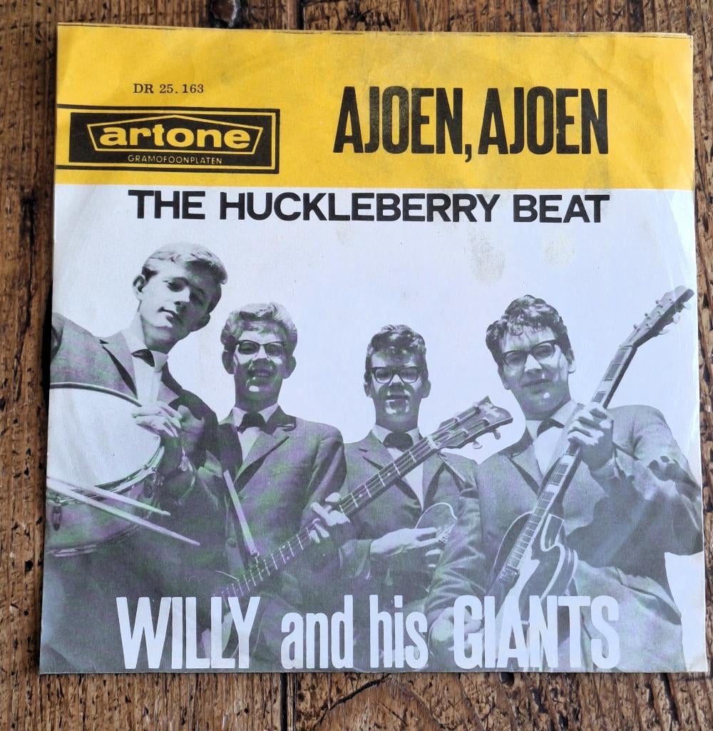 WILLY AND THE GIANTS -ajoen ajoen/huckleberry beat, Ophalen of Verzenden, Zo goed als nieuw, Pop