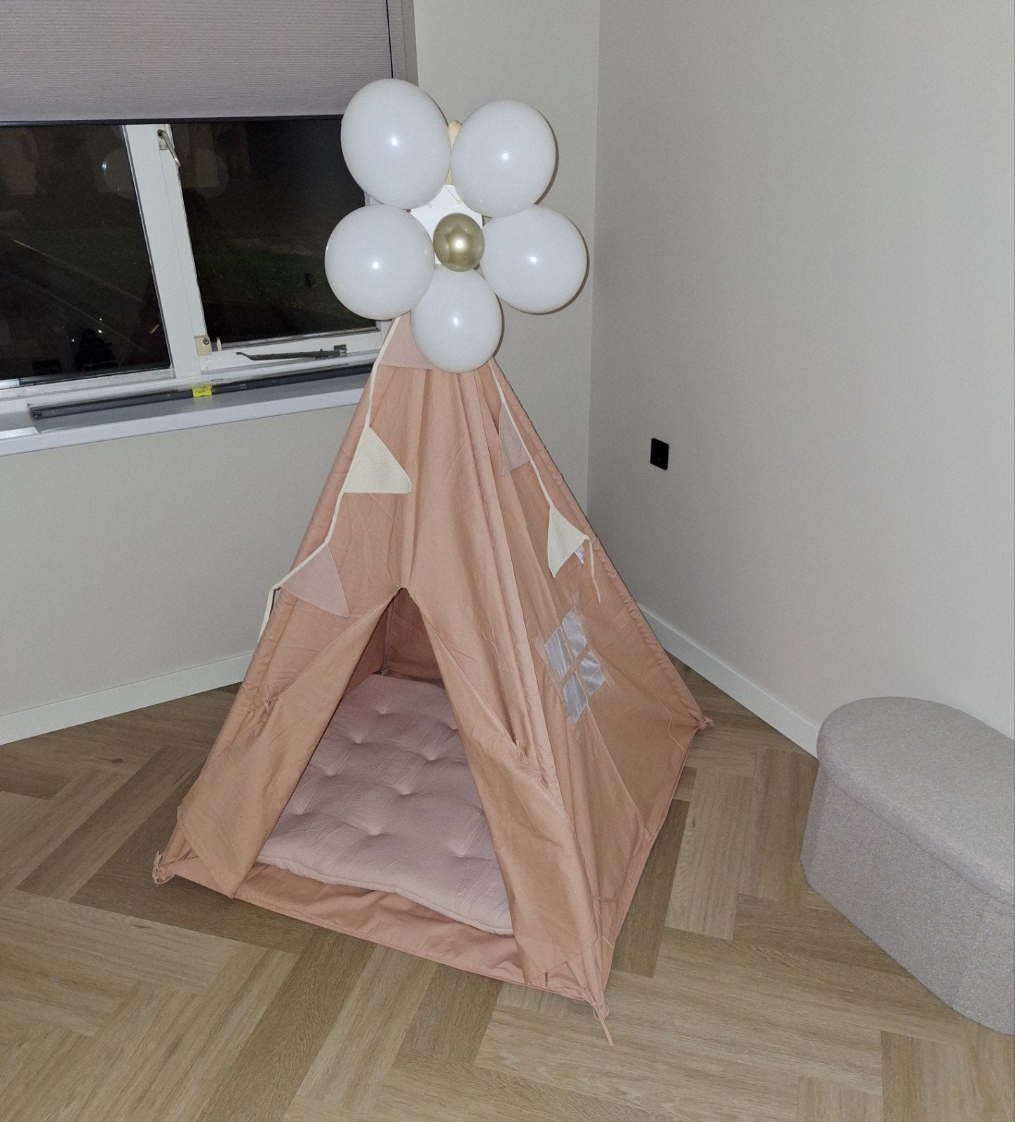 PETITE AMELIE TIPI SPEELTENT, Ophalen, Zo goed als nieuw