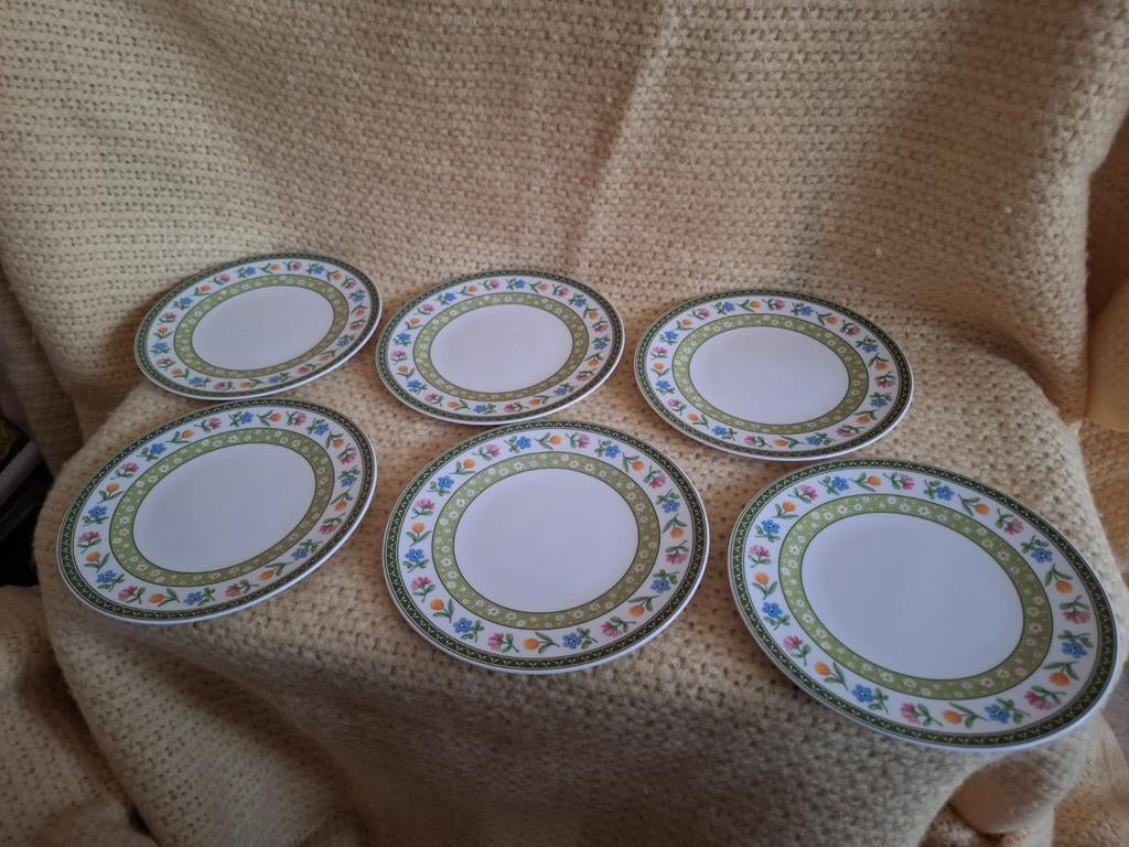 Villeroy & Boch Farmers Spring Pasen Borden Paas 21,5cm, Ophalen of Verzenden, Zo goed als nieuw, Bord(en)