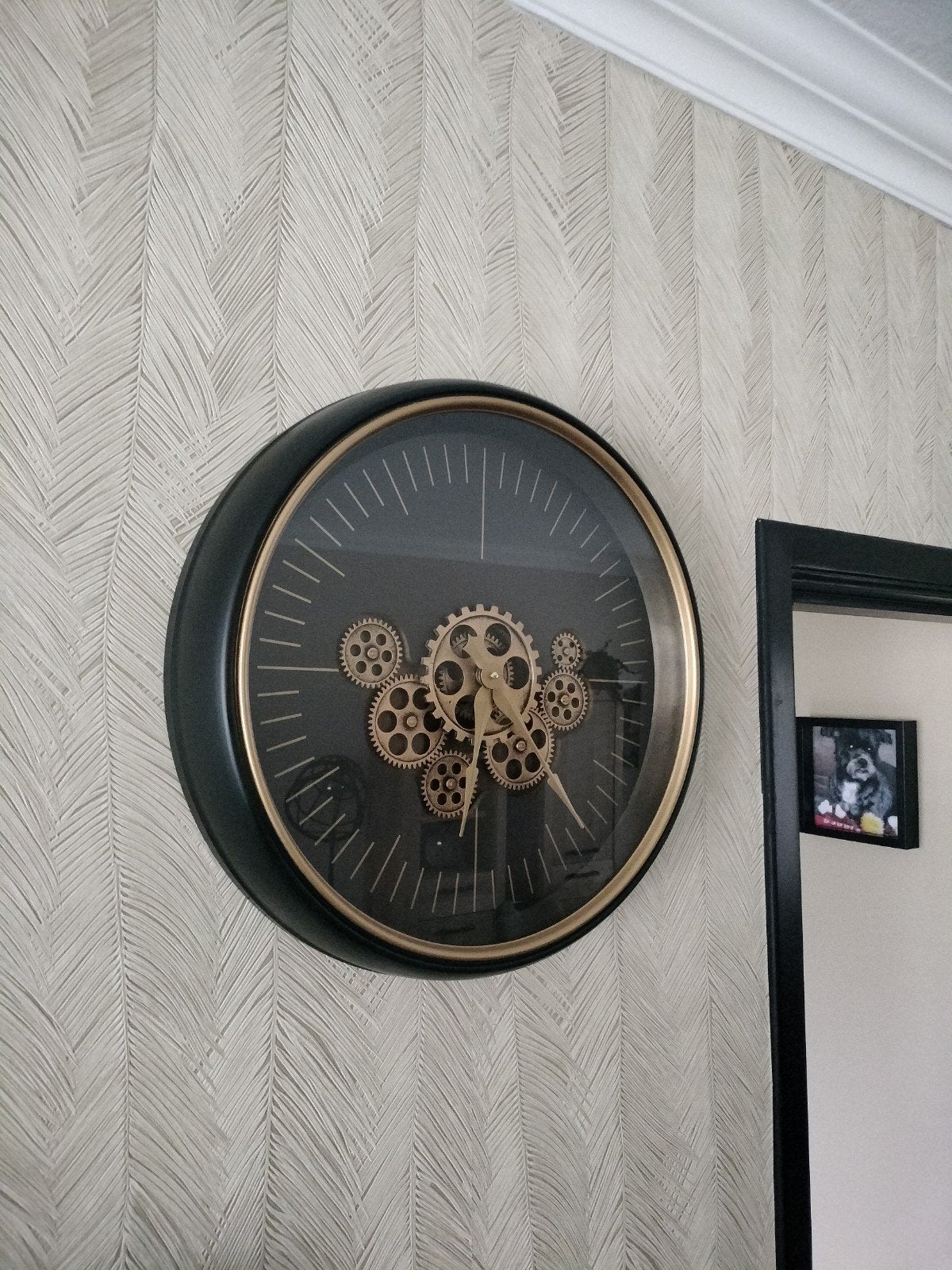 Mooie ronde zwarte wandklok met draaiende radars, 50cm, Huis en Inrichting, Woonaccessoires | Klokken, Ophalen, Wandklok, Analoog
