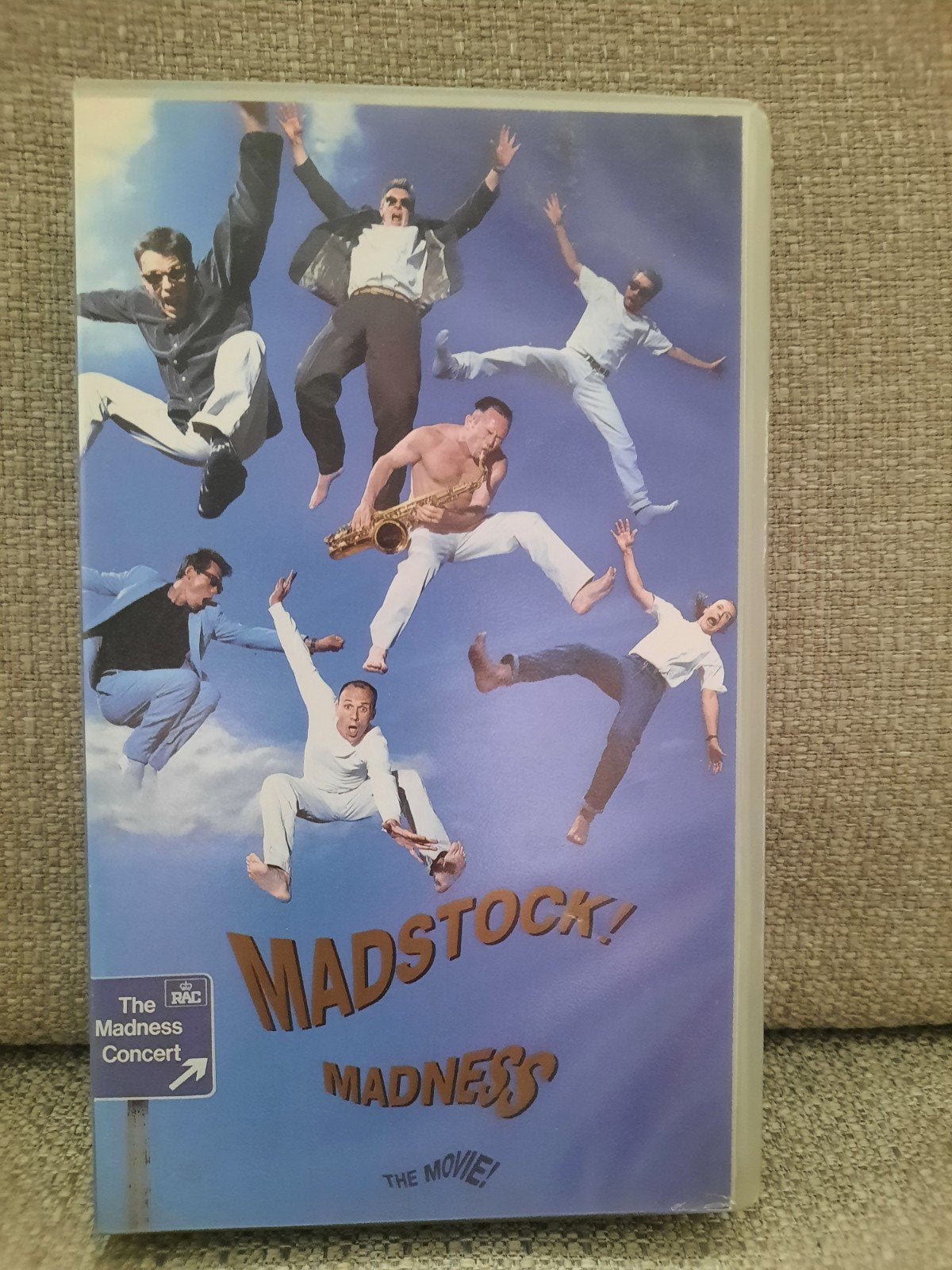 Videoband ' Madstock Madness', Alle leeftijden, Ophalen