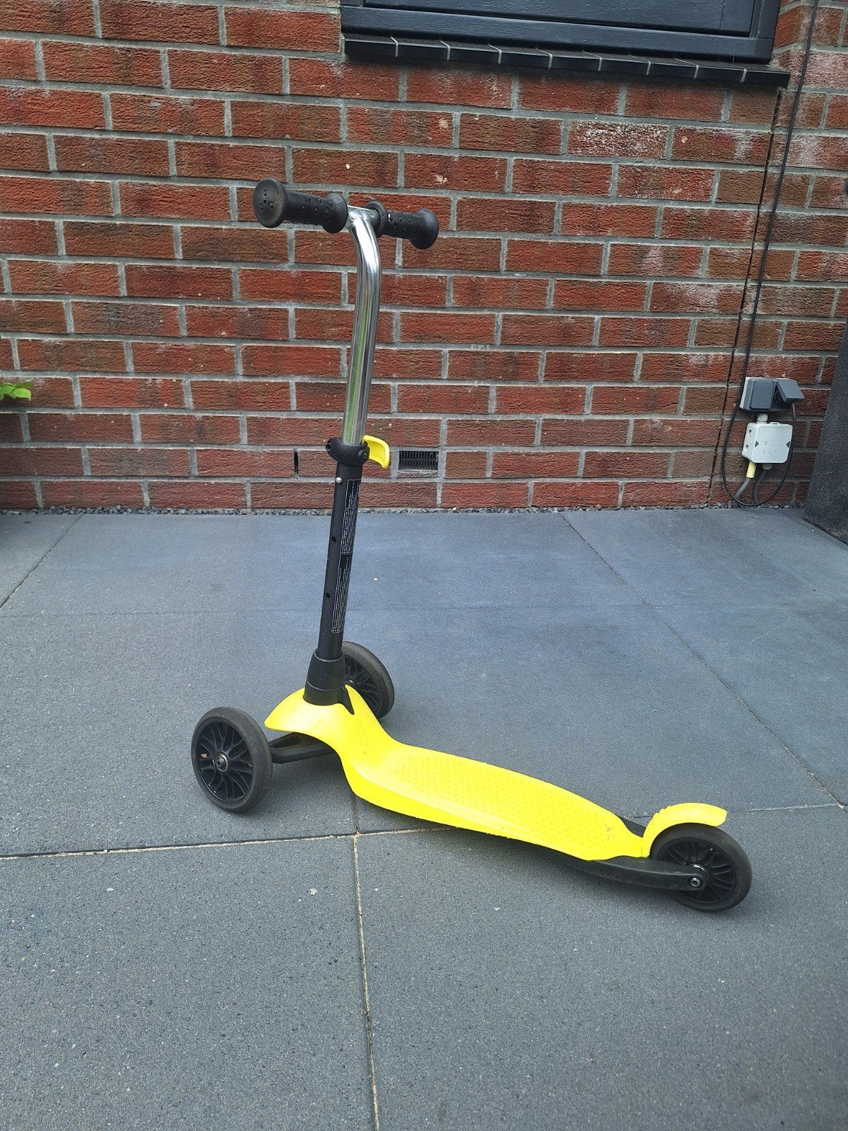 Gele kinderstep met 3 wielen, Fietsen en Brommers, Ophalen, Gebruikt, Gewone step, Onbekend