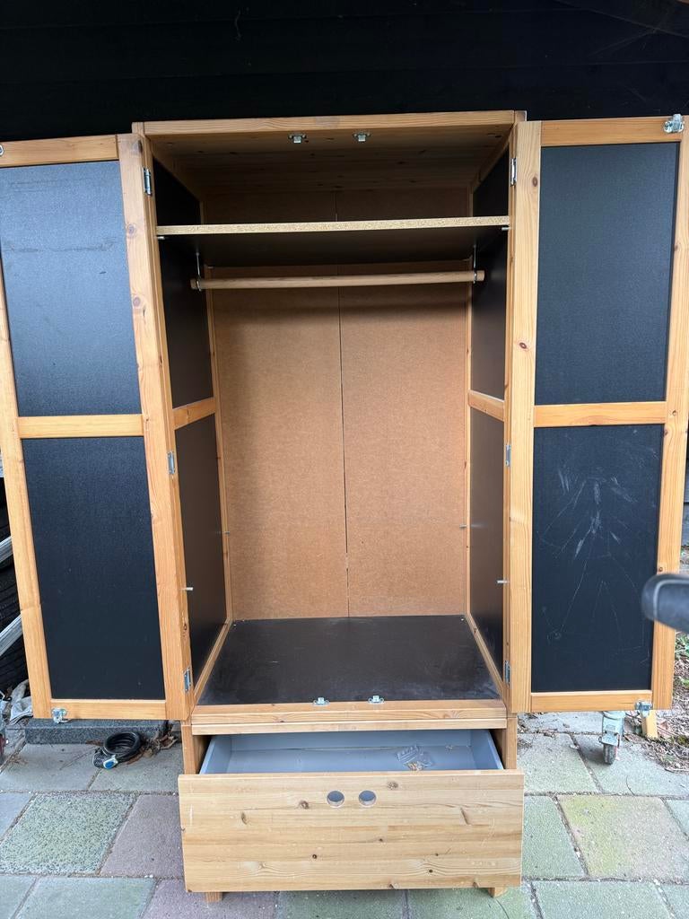 Kinderkast met krijtbordverf - 74,5x52x170cm, Gebruikt, 50 tot 70 cm, 105 cm of meer, Ophalen of Verzenden