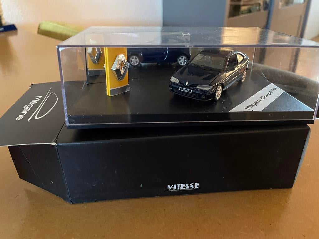 Megane coupe en Laguna break, Ophalen of Verzenden, Nieuw, Auto, Overige merken