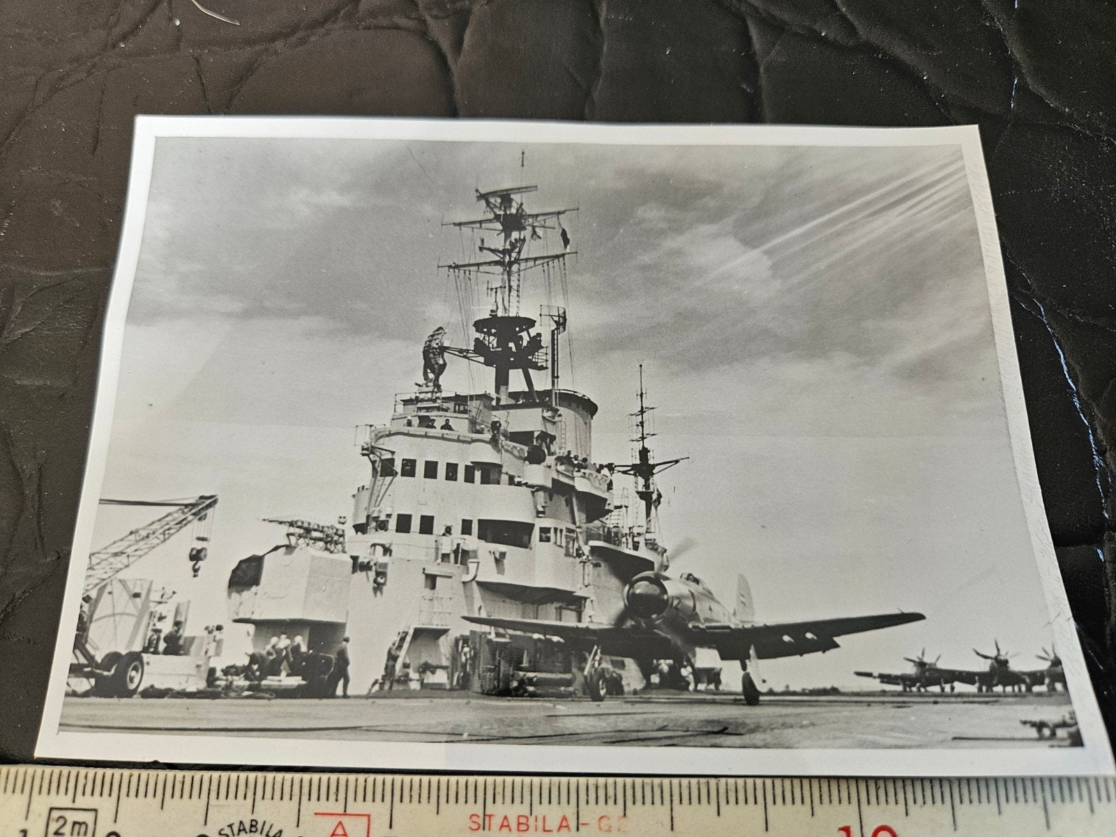 Hawker Seafury Fighter Plane on  UK Carrier, Gebruikt, Foto, Ophalen of Verzenden, 1940 tot 1960