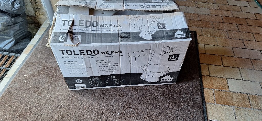 ISIFIX Toledo WC Pack, Doe-het-zelf en Verbouw, Sanitair, Ophalen, Zo goed als nieuw, Toilet