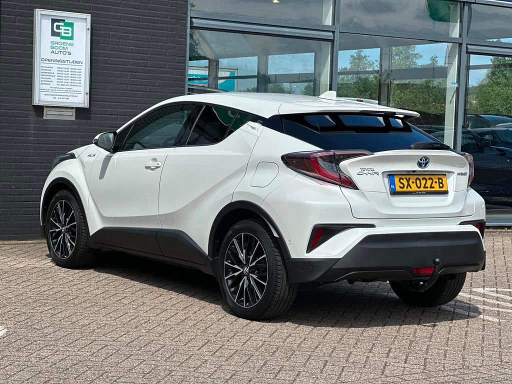 Toyota C-HR 1.8 Hybrid Executive/CAMERA/CARPLAY/NL-AUTO NAP/, Euro 6, 4 cilinders, Adaptive Cruise Control, Wit
