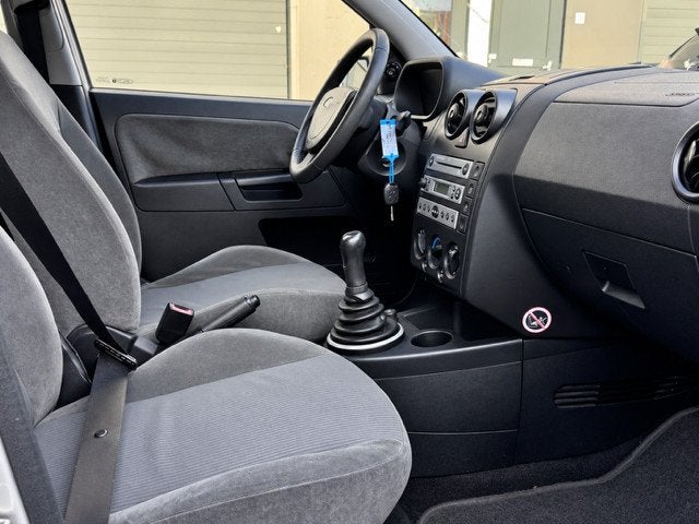 Ford Fusion 1.6-16V Centennial Trekhaak, Auto's, Voorwielaandrijving, 1596 cc, Gebruikt, Zwart