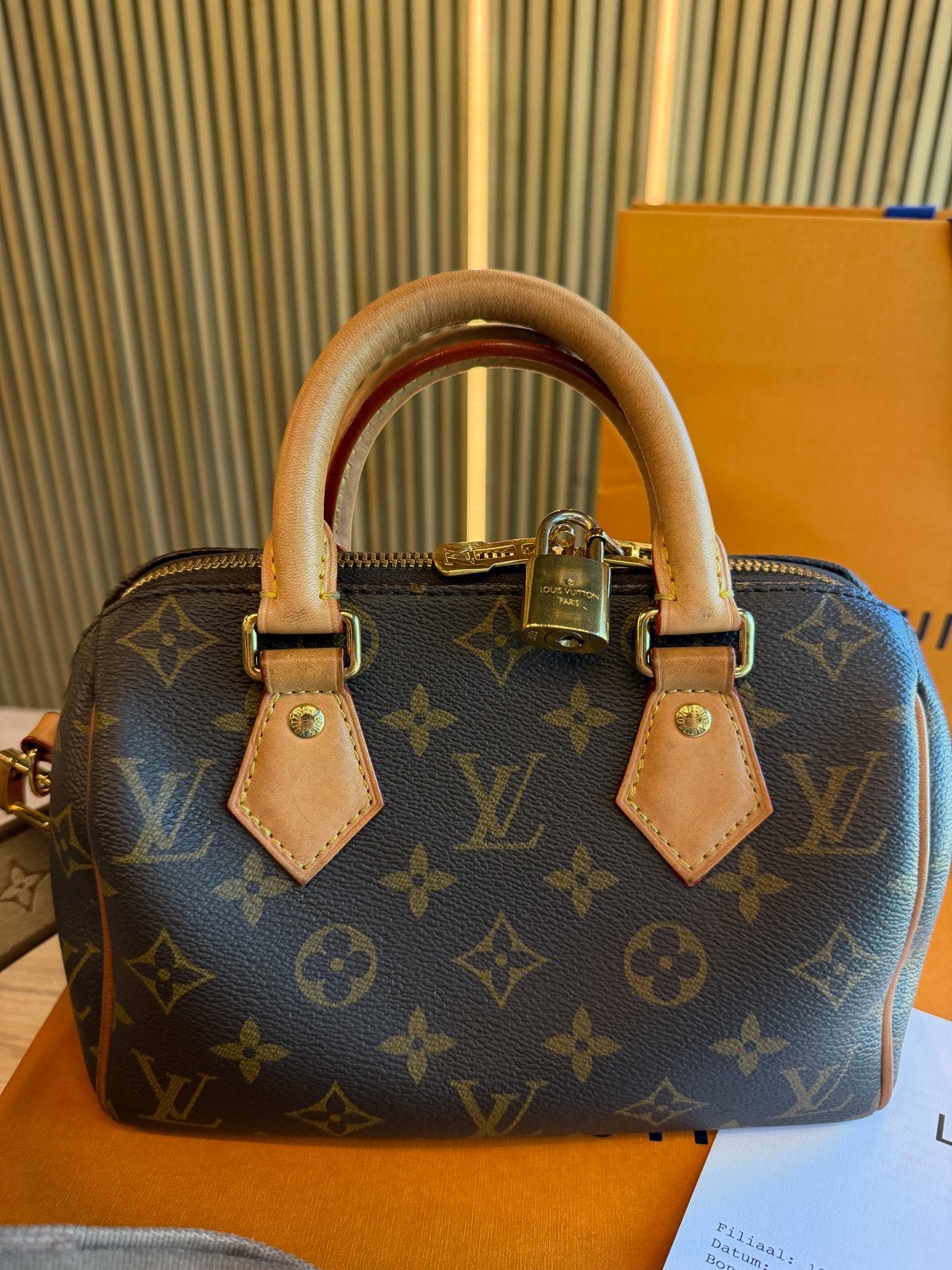 Louis Vuitton Speedy Bandoulière 20 Monogram van 06/2024, Lv lv, Bruin, Overige typen, Ophalen of Verzenden