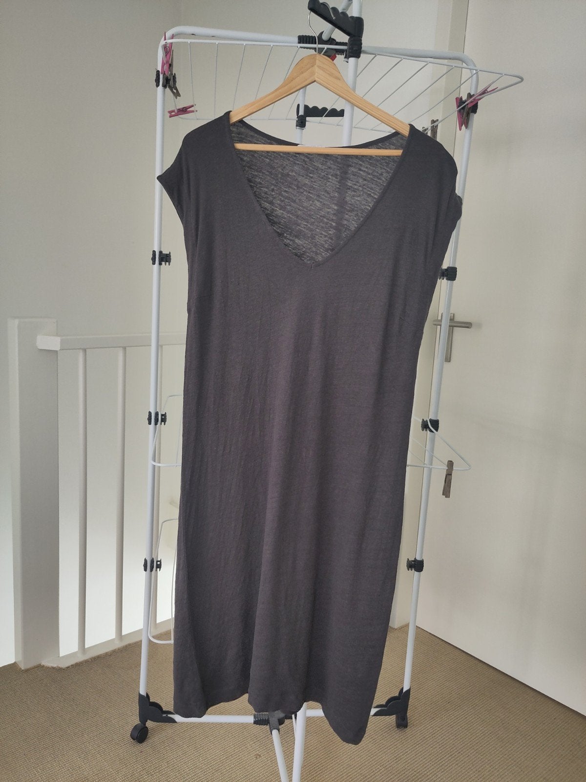 Grijze by-bar jurk met tailleband, maat XL, By-bar, Maat 46/48 (XL) of groter, Ophalen of Verzenden, Knielengte