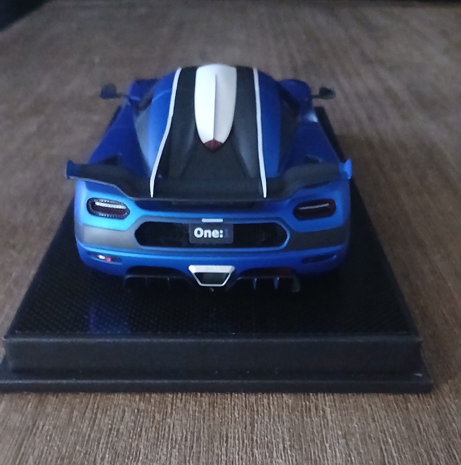 Koenigsegg One1 matt blue 1:18, Ophalen of Verzenden, Zo goed als nieuw, Auto, Overige merken