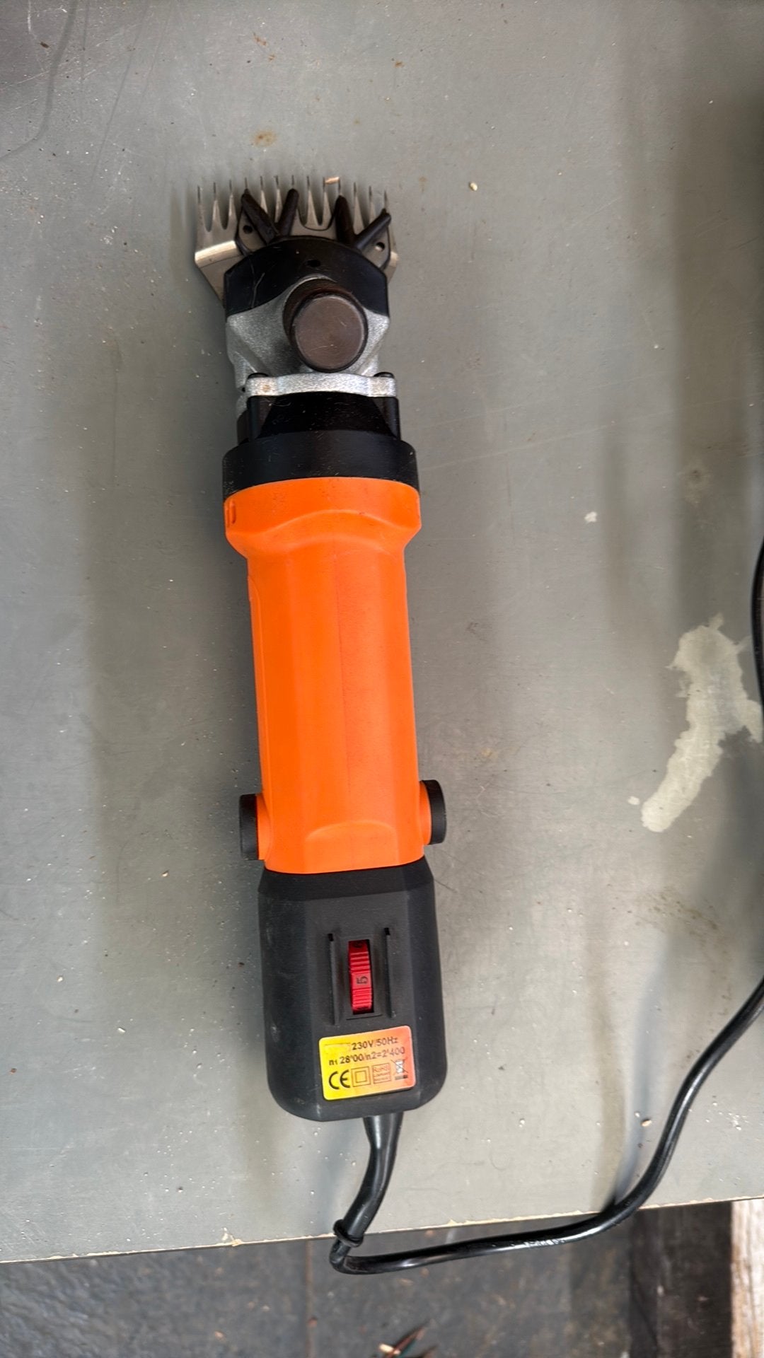 Dieren tondeuse amper gebruikt 36 cm snijmes 6 cm, Dieren en Toebehoren, Ophalen of Verzenden, Zo goed als nieuw