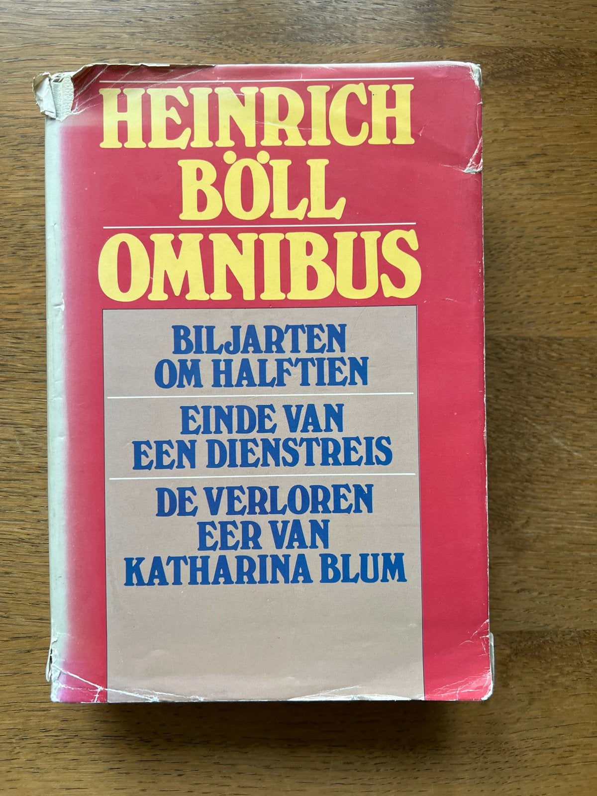 Heinrich Böll Omnibus - Biljarten om half tien e.a., Boeken, Ophalen of Verzenden, Gelezen, Europa overig