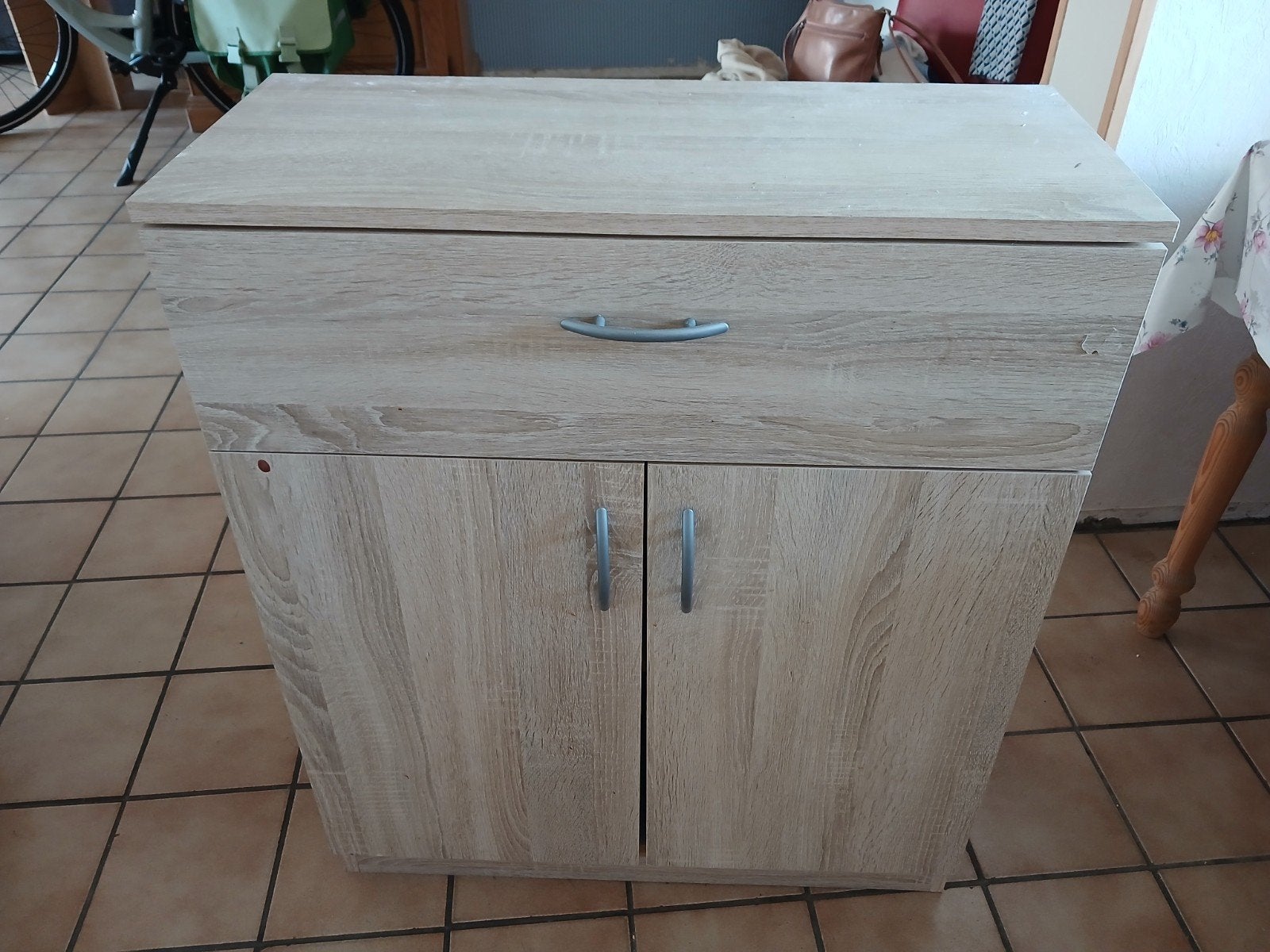 gratis kastje af te halen in Dordrecht, Ophalen, 25 tot 50 cm, 50 tot 100 cm