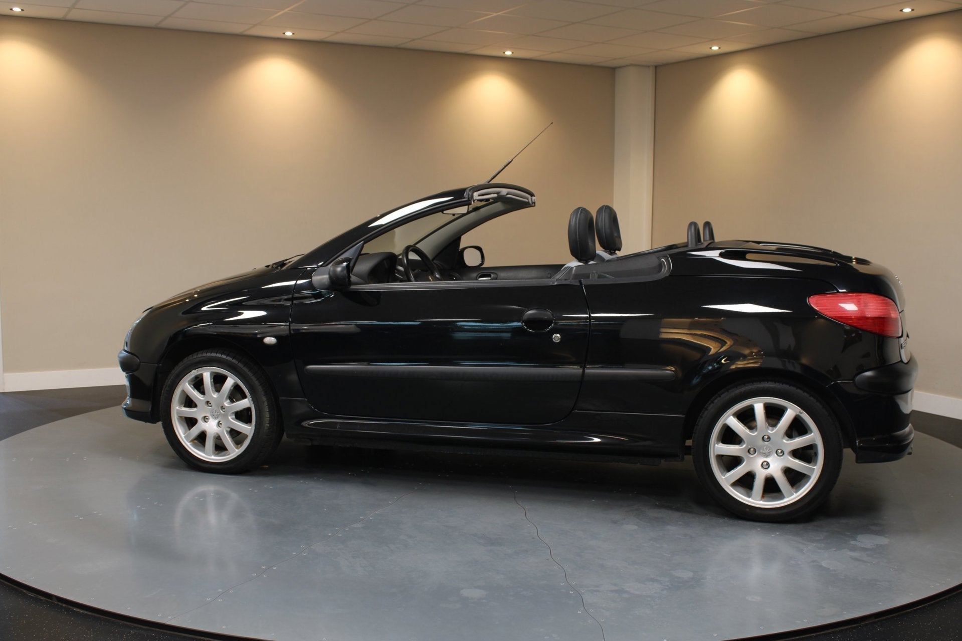 Peugeot 206 CC 1.6-16V *Top onderhouden!* Cabrio|Hard-Top|Wi, Voorwielaandrijving, Gebruikt, 4 cilinders, Cabriolet