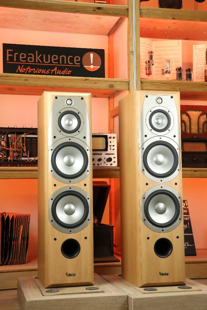 Infinity Infinity Alpha 50 zuilen. Twee sets beschikbaar!, Overige merken, Refurbished, Ophalen of Verzenden, /