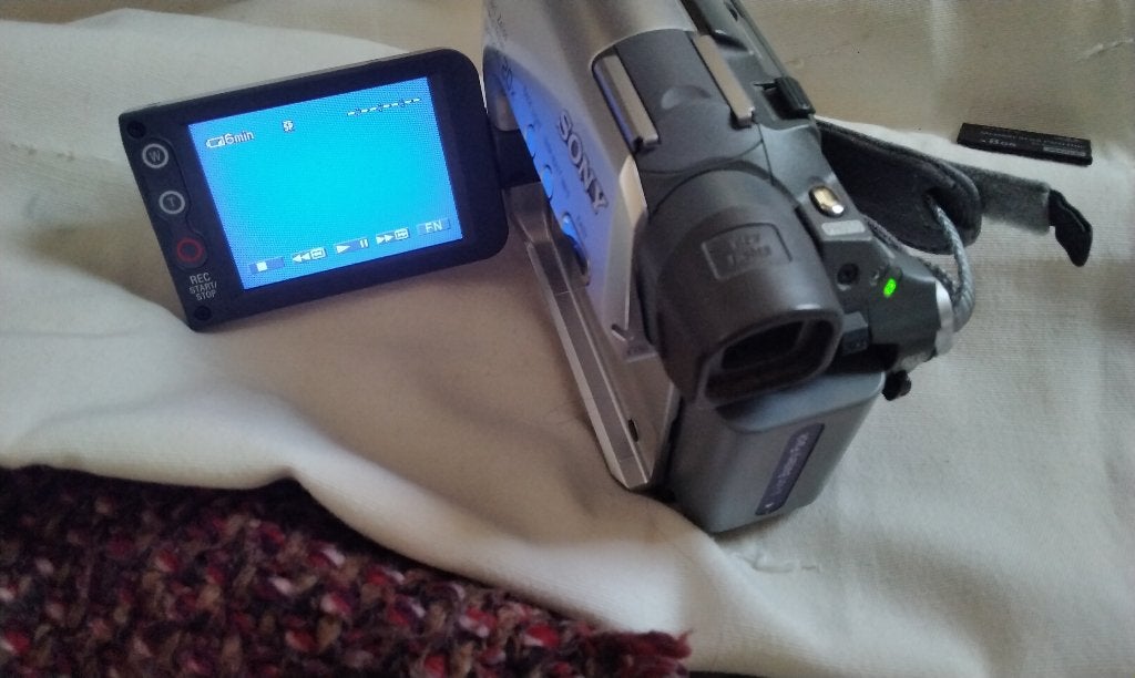 Sony Handycam DCR HC19E MiniDV Camera Touch Defect ⚠️🛑 ️️️, Ophalen of Verzenden, Overige merken, 20x of meer