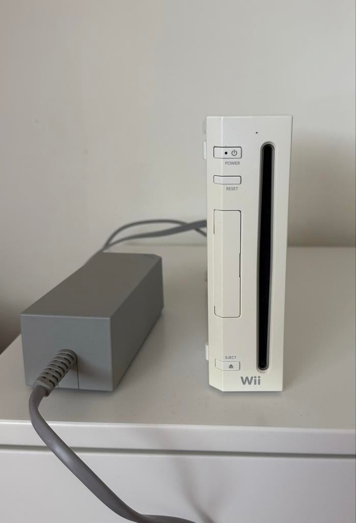 Wii console met voeding - Wit, Ophalen of Verzenden, Gebruikt, Zonder controller