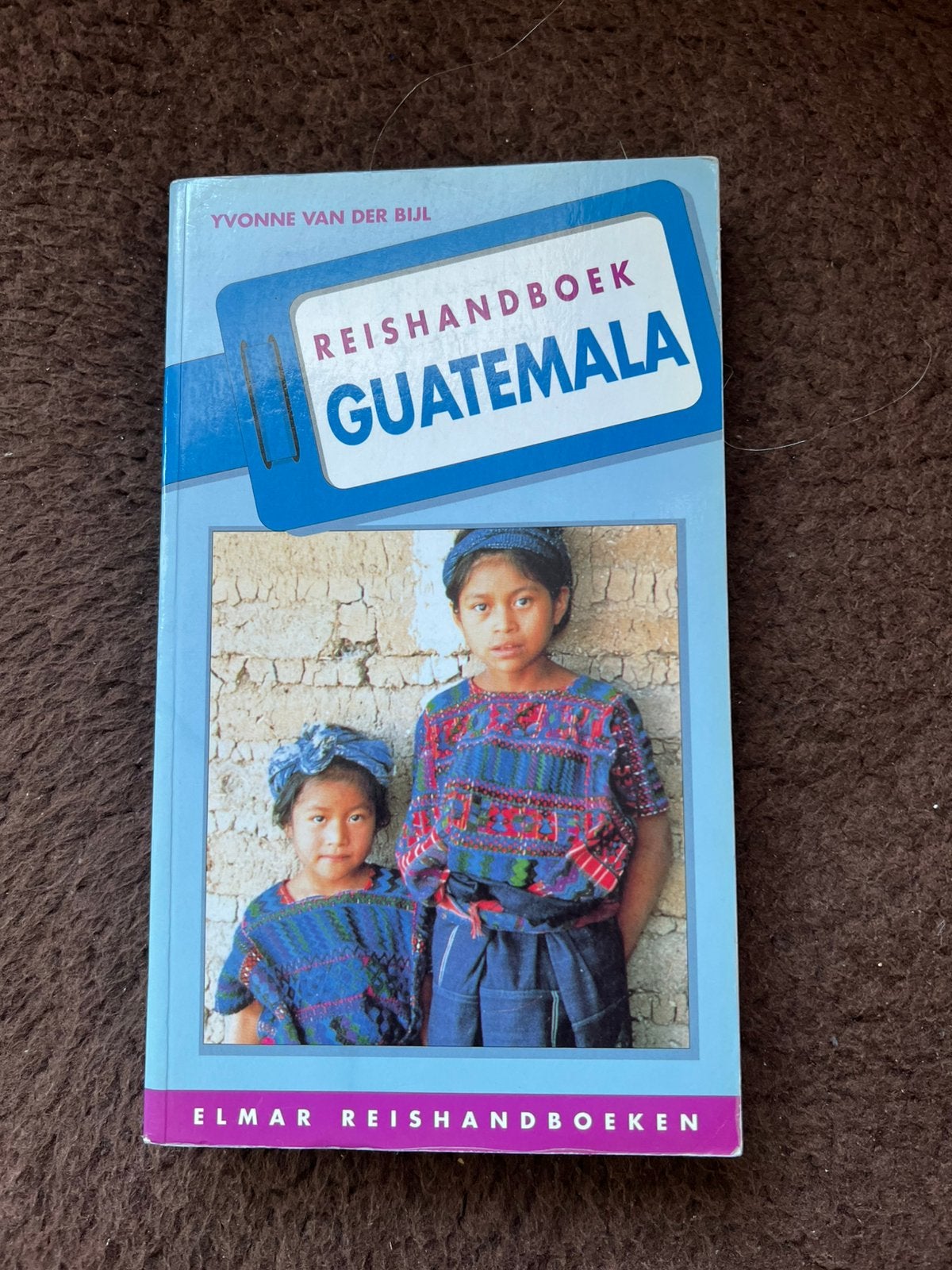 Yvonne van der Bijl - Reishandboek Guatemala, Ophalen of Verzenden, Zo goed als nieuw