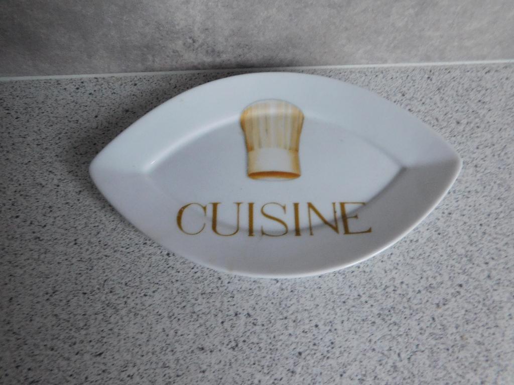Bord 17x10 cm. Cuisine Koksmuts PPD, Huis en Inrichting, Ophalen of Verzenden, Zo goed als nieuw, Bord(en), Overige stijlen