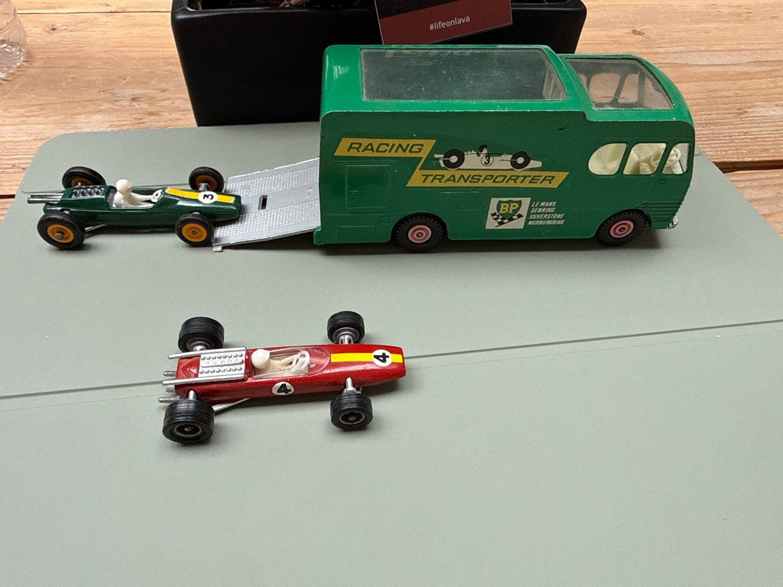 Matchbox King Size Racing Car Transporter K-3 met raceauto's, Ophalen of Verzenden, Gebruikt, Overige typen