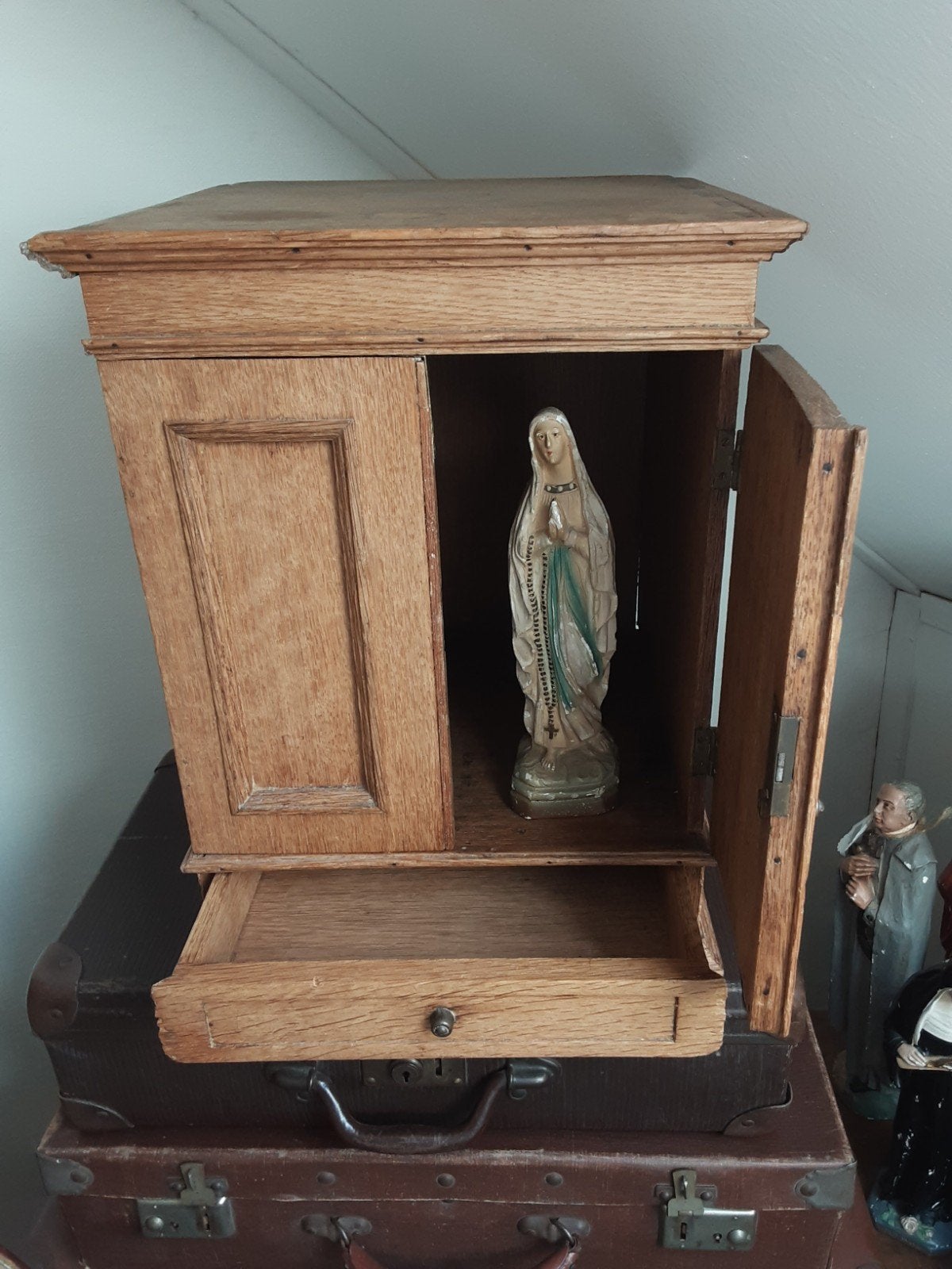 oud brocante kastje, Ophalen