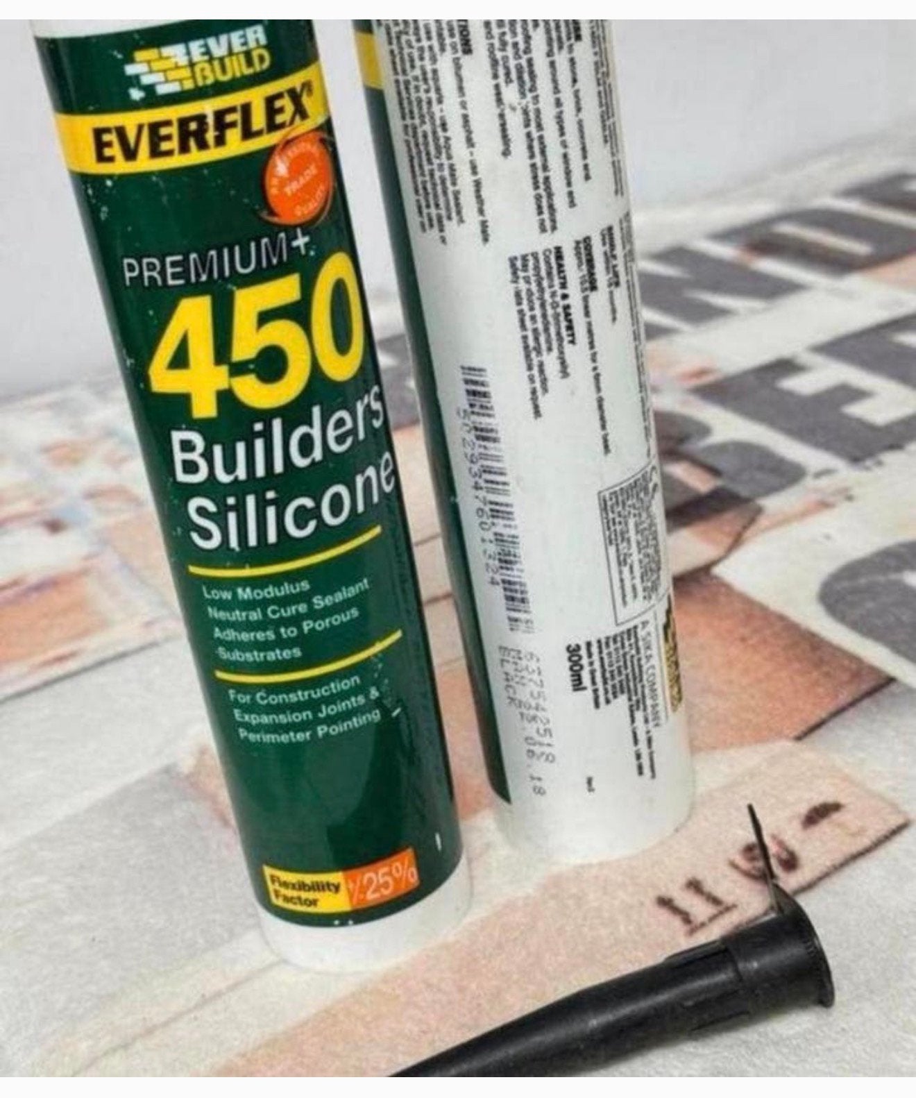 2X Everbuild 450CL Builders Silicone kit siliconkit zwart, Minder dan 4 cm, Overige materialen, Nieuw, Ophalen of Verzenden