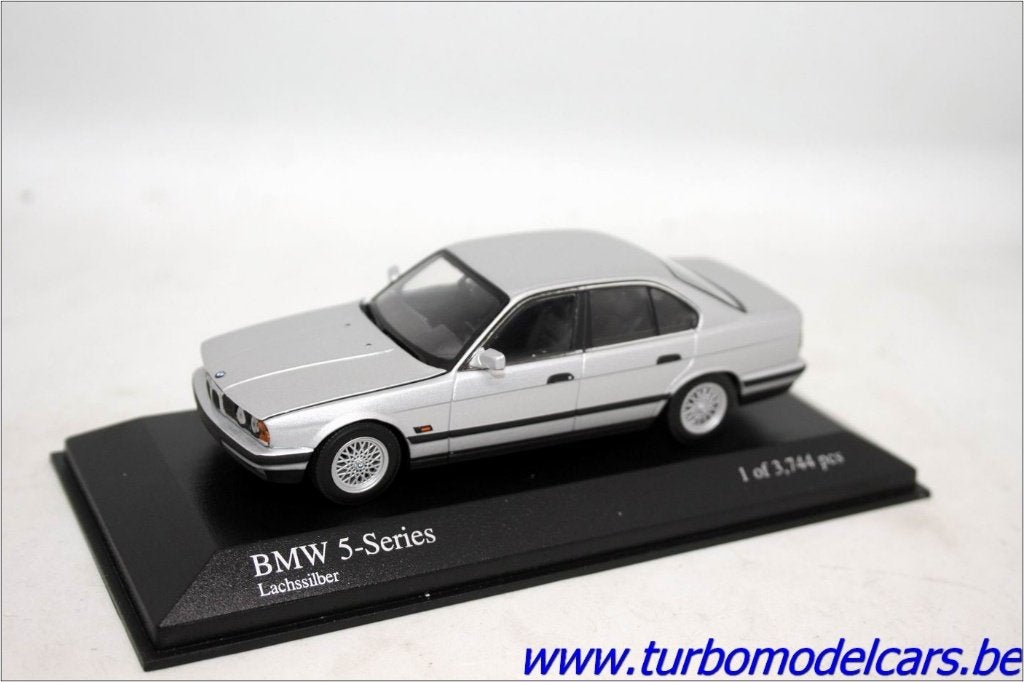 BMW 535i 1988 1/43 Minichamps, Hobby en Vrije tijd, Modelauto's | 1:43, Ophalen of Verzenden, Nieuw, Auto, MiniChamps