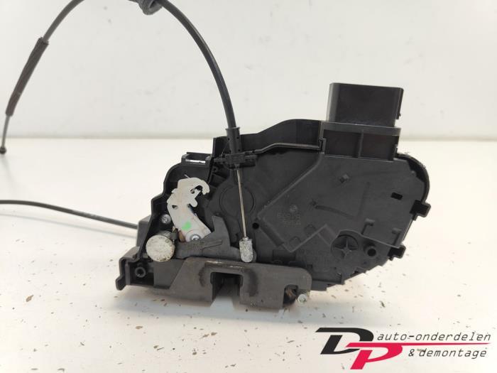 Deurslot Mechaniek 2Deurs links van een Volvo C30, Gebruikt, -, -, Ophalen of Verzenden