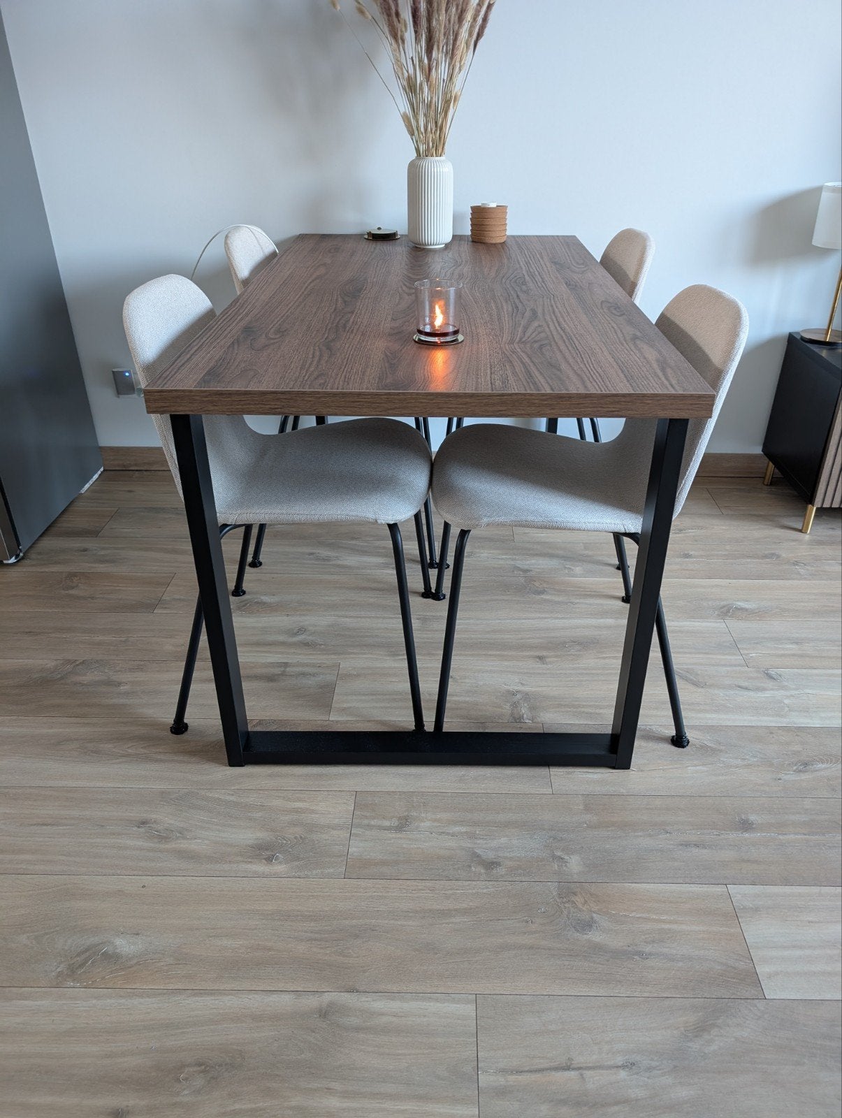 Ikea Skalsta eettafel., Huis en Inrichting, Modern, Industrieel, Nieuw, Rechthoekig, Ophalen