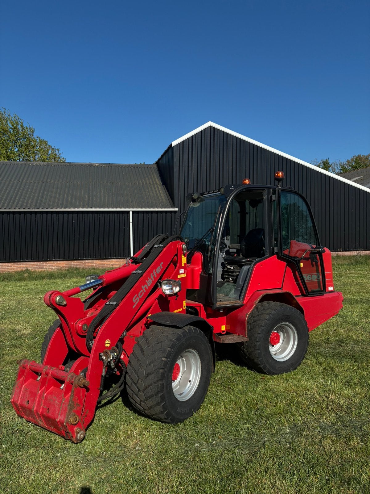 Schaffer 5680Z shovel, Ophalen, Wiellader of Shovel