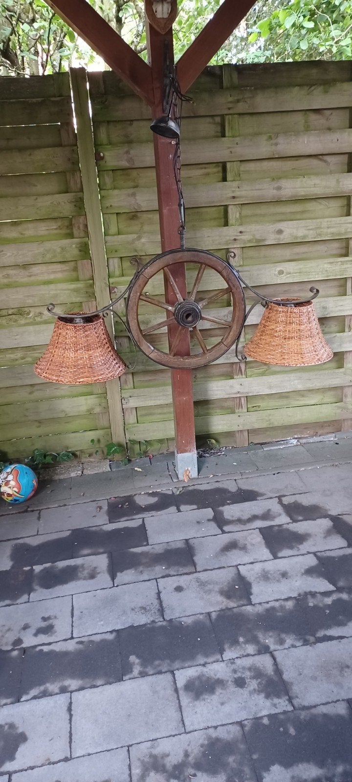 Unieke vintage hanglamp van wagenwiel, Ophalen